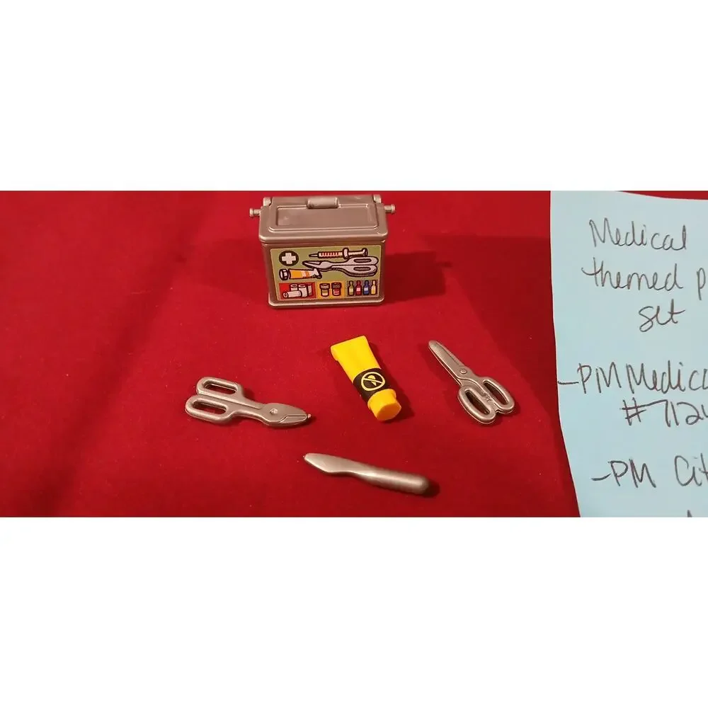 Playmobil Medical Kit Urgent Care Doctor Nurse Vet Clinic Hospital Clinic